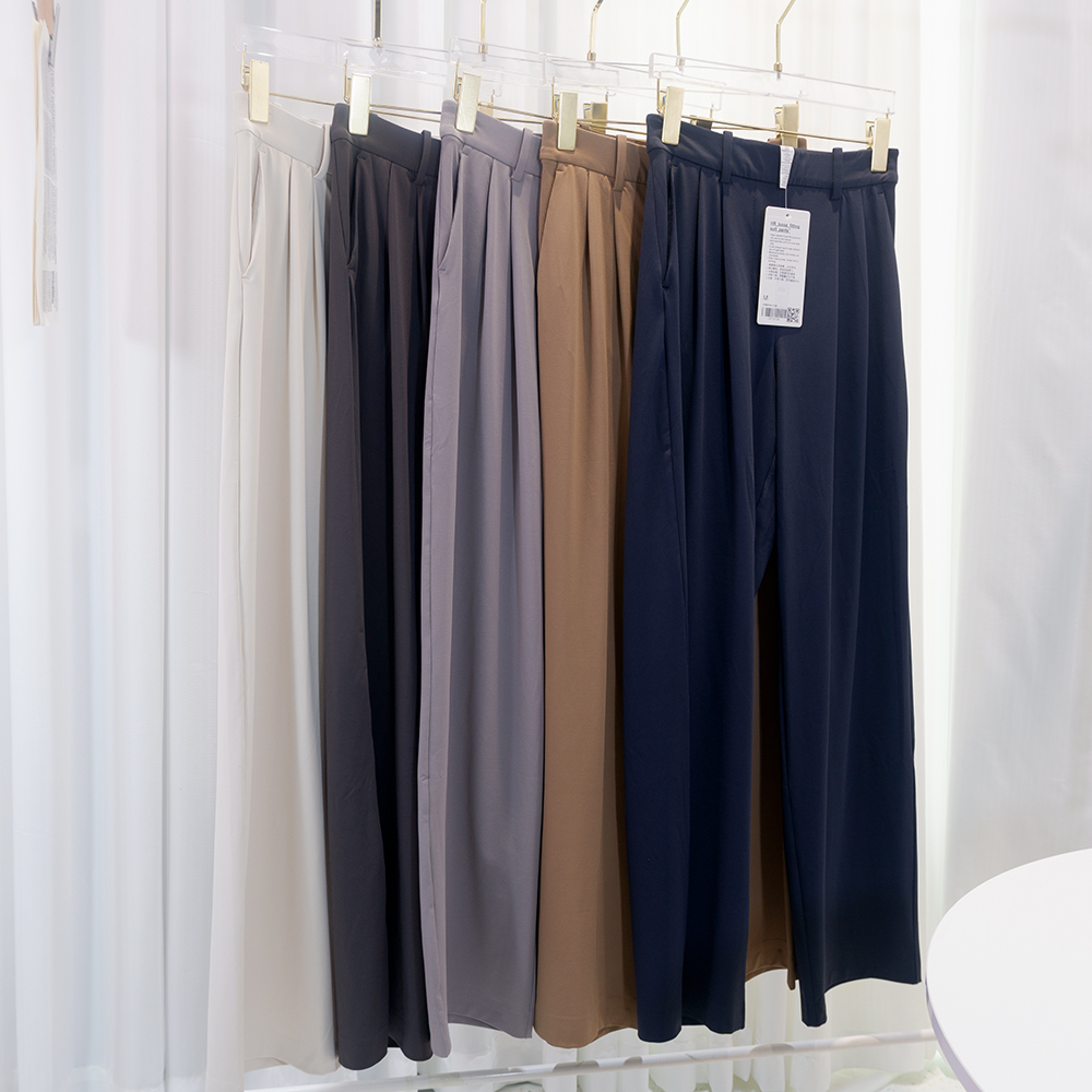 Pocketed suit pants with pleat - Winter Wear Clothes 评论和价格